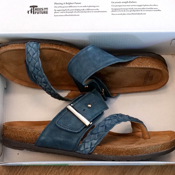 Earth Origins Onida Wide Sandals - Moroccan Blue - Picture 6 of 7